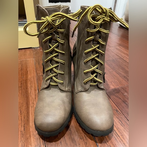 New!‎ Just Fab Rosemarie boots 8.5 - Picture 1 of 5